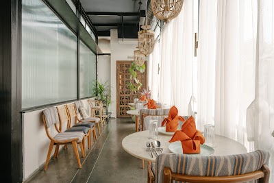 Go Native Lavelle Road