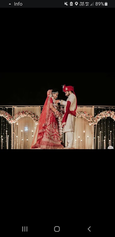 Makeovers By Vidhi Kadam (Bridal Makeup Artist & Hairstylist )